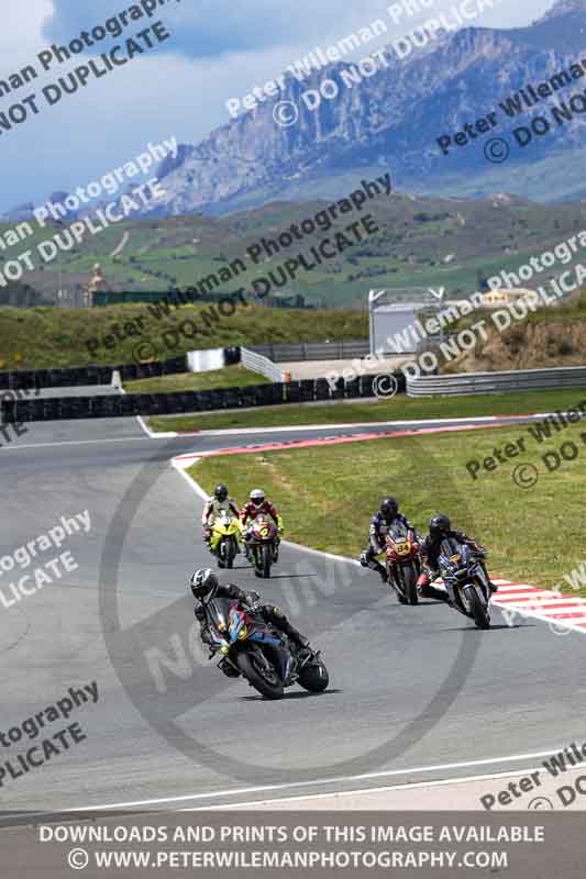 cadwell no limits trackday;cadwell park;cadwell park photographs;cadwell trackday photographs;enduro digital images;event digital images;eventdigitalimages;navarra;no limits trackdays;peter wileman photography;racing digital images;trackday digital images;trackday photos
